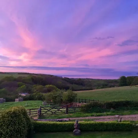 Low Flask Farm Holiday Cottages *